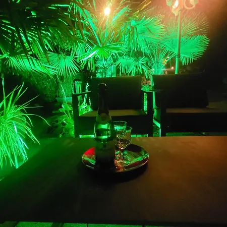 Romatik Wellness Luxus Apartamento *